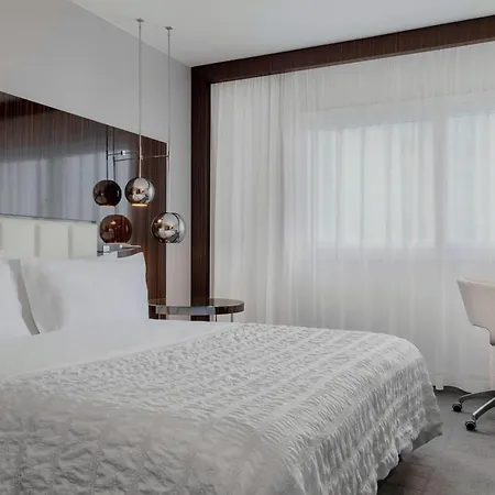 Hotel Le Meridien Arc De Triomphe