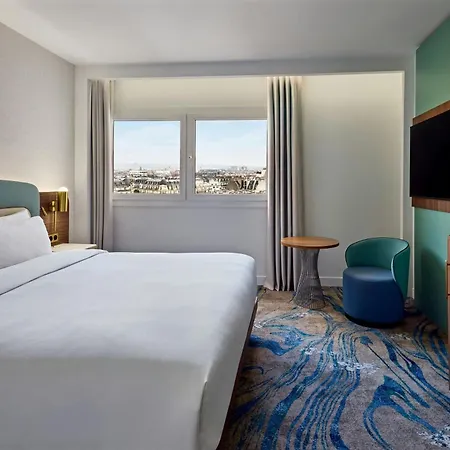 Hotel Le Meridien Arc De Triomphe 4*