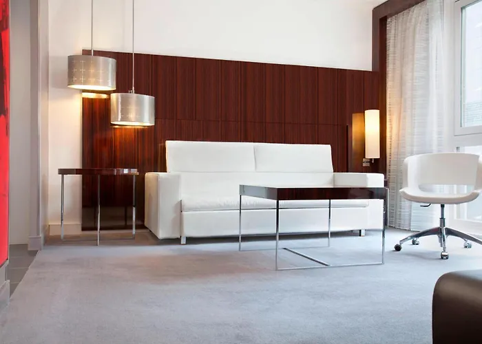 Le Meridien Arc De Triomphe
