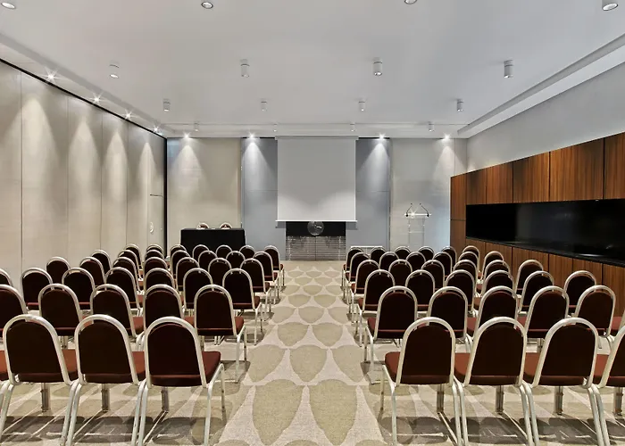 Le Meridien Arc De Triomphe Otel