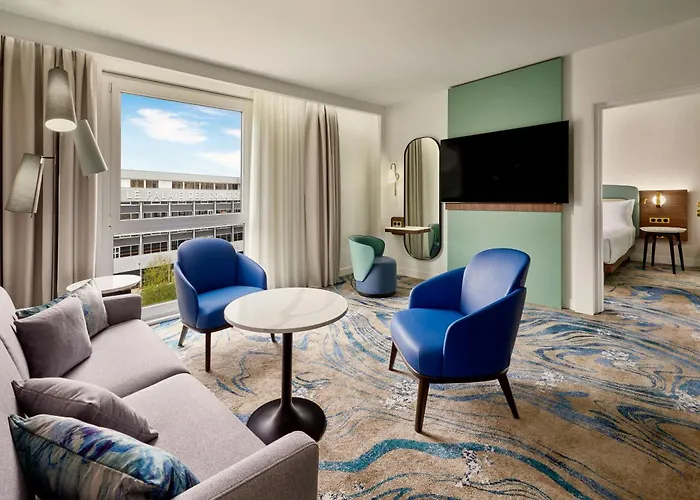 Hotel Le Meridien Arc De Triomphe Paris