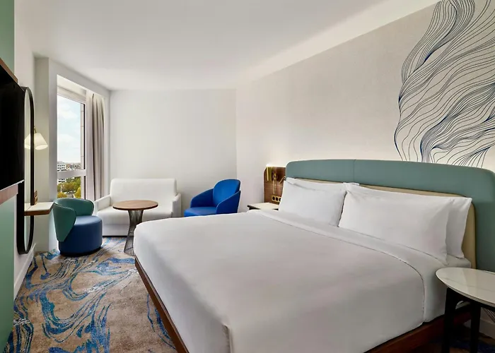 Le Meridien Arc De Triomphe מלון 4*