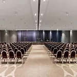 Отель Le Meridien Arc De Triomphe Париж