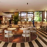 Отель Le Meridien Arc De Triomphe Париж