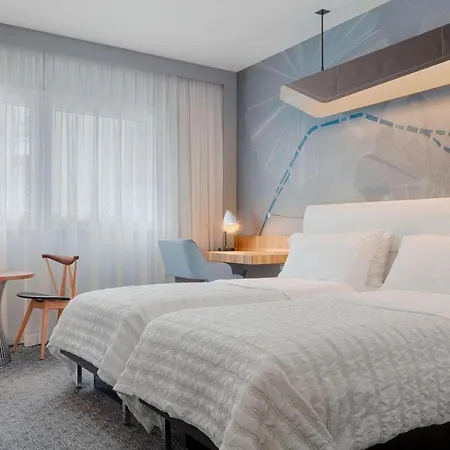 Le Meridien Etoile 4*