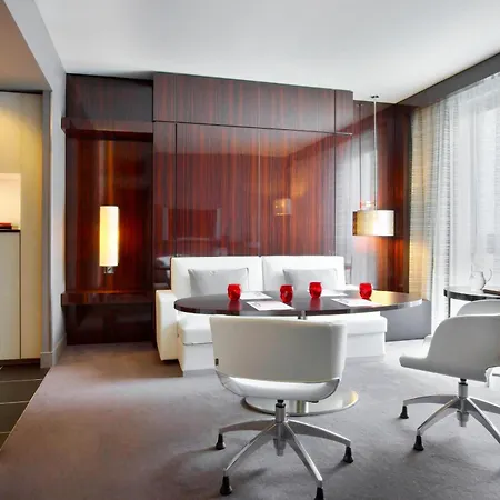 Le Meridien Arc De Triomphe 酒店