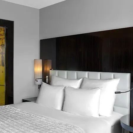 Hotel Le Meridien Arc De Triomphe