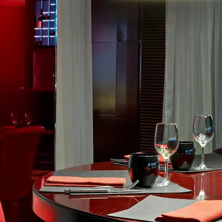 Hotel Le Meridien Etoile 4*