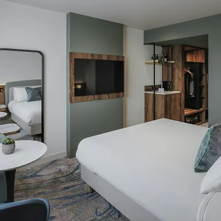 Le Meridien Arc De Triomphe Parijs