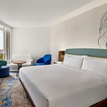 Le Meridien Arc De Triomphe מלון 4*