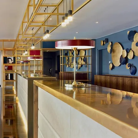 Hotel Le Meridien Arc De Triomphe Paris