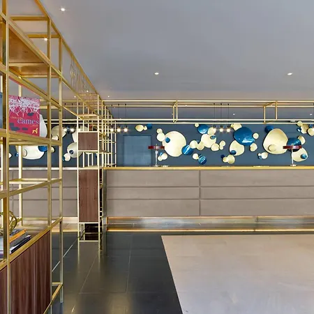 فندق Le Meridien Arc De Triomphe