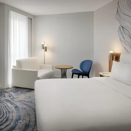Le Meridien Arc De Triomphe Paříž