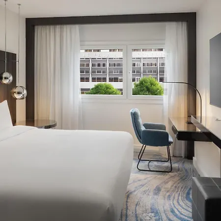 Le Méridien Arc De Triomphe Hotel