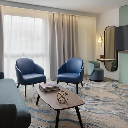 Hotel Le Meridien Arc De Triomphe 4*