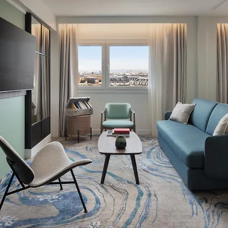 Le Méridien Arc De Triomphe Hotel 4*