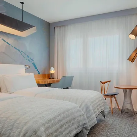Hotel Le Méridien Arc De Triomphe 4*