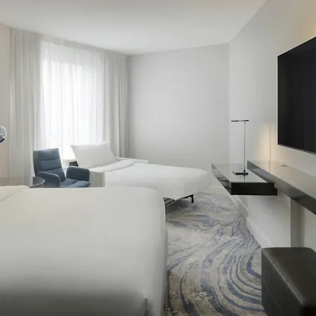 Hotel Le Meridien Arc De Triomphe