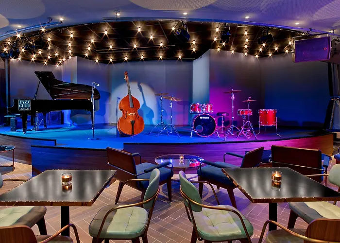 Hotel Le Meridien Arc De Triomphe 4*