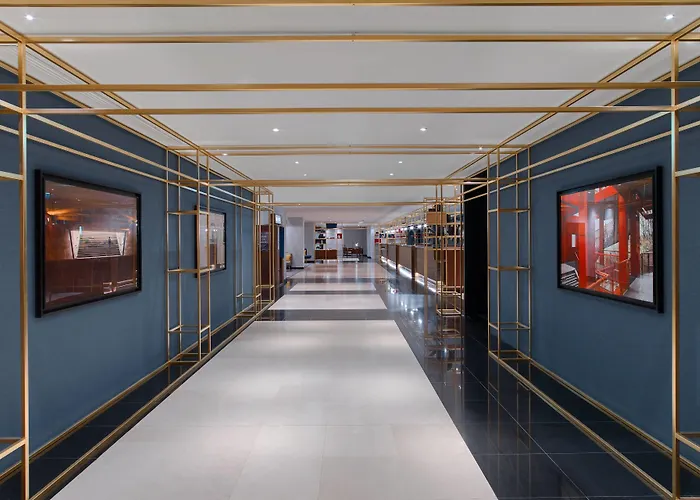 Le Meridien Arc De Triomphe Hotel 4*