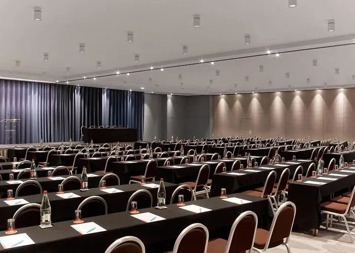 Le Méridien Arc De Triomphe Hotel 4*