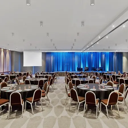 Otel Le Meridien Etoile Paris