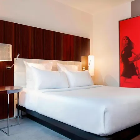 Le Meridien Etoile Otel