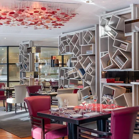 Le Meridien Etoile
